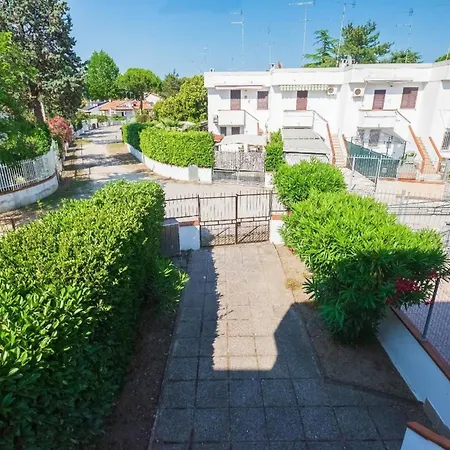 Ferienhaus In Mit Grill Und Garten - B59206 Vakantiehuis Lido delle Nazioni